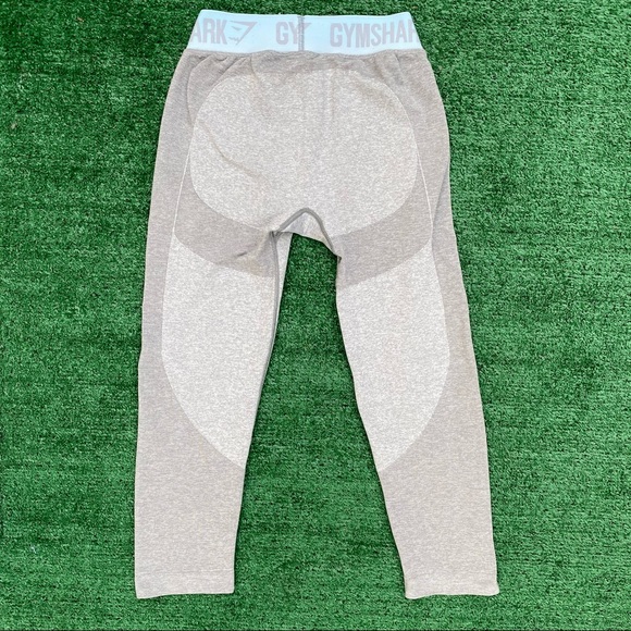 Gymshark Flex Cropped Leggings - Picture 6 of 8